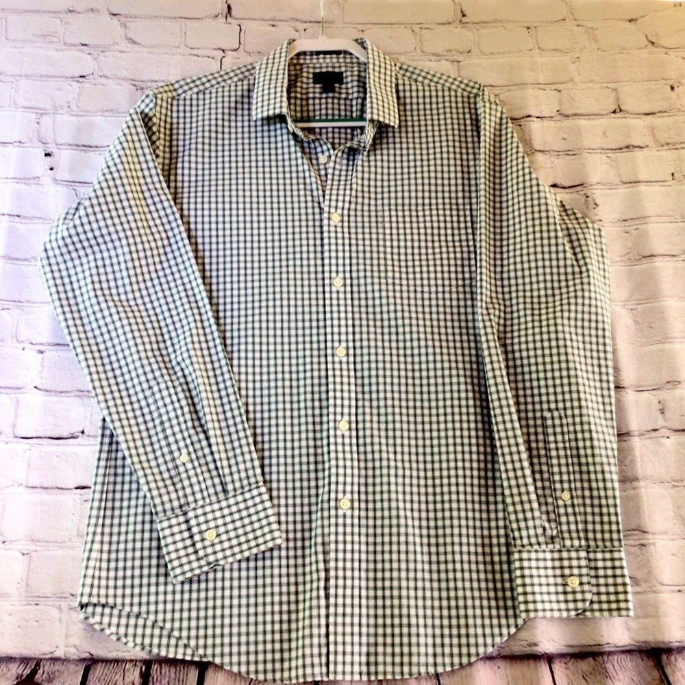 J.Crew Thompson button up green/ white checkered plaid long sleeves XL shirt